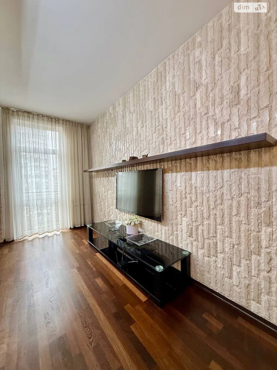 Apartment for Sale: Solotyska Slobidka