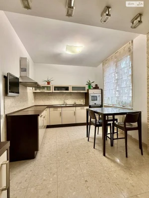 Apartment for Sale: Solotyska Slobidka