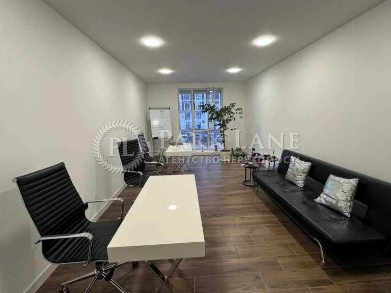 Apartment for Sale: Apartment - Office Renovation - New England Residential Complex