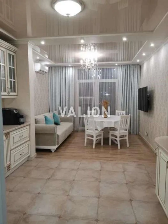 Продаж 2-к квартири вул. Регенераторна 4