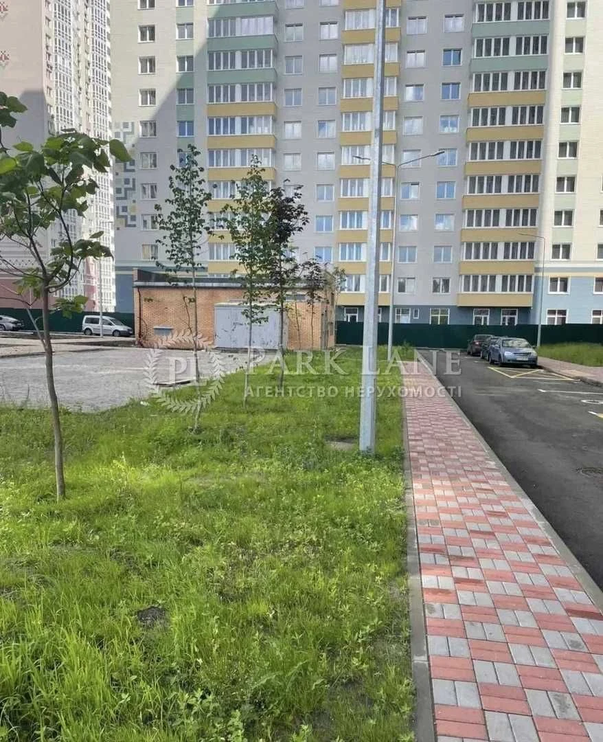 Гмирі Бориса, 22б, Патриотика; 1 комната, 37 кв.