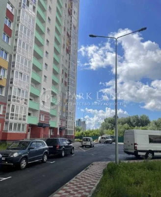 Гмирі Бориса, 22б, Патриотика; 1 комната, 37 кв.