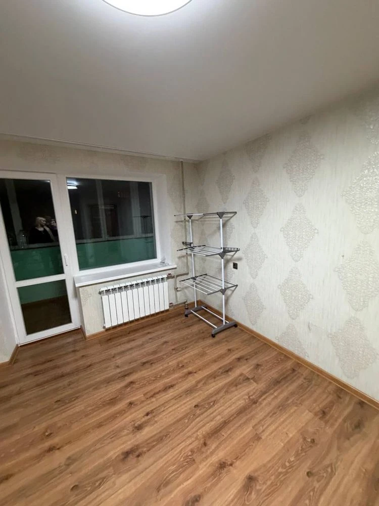 Продается 1-комнатная квартира, улица Уральская, Национальной Гва