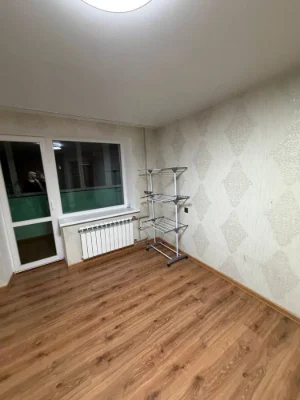 Продается 1-комнатная квартира, улица Уральская, Национальной Гва