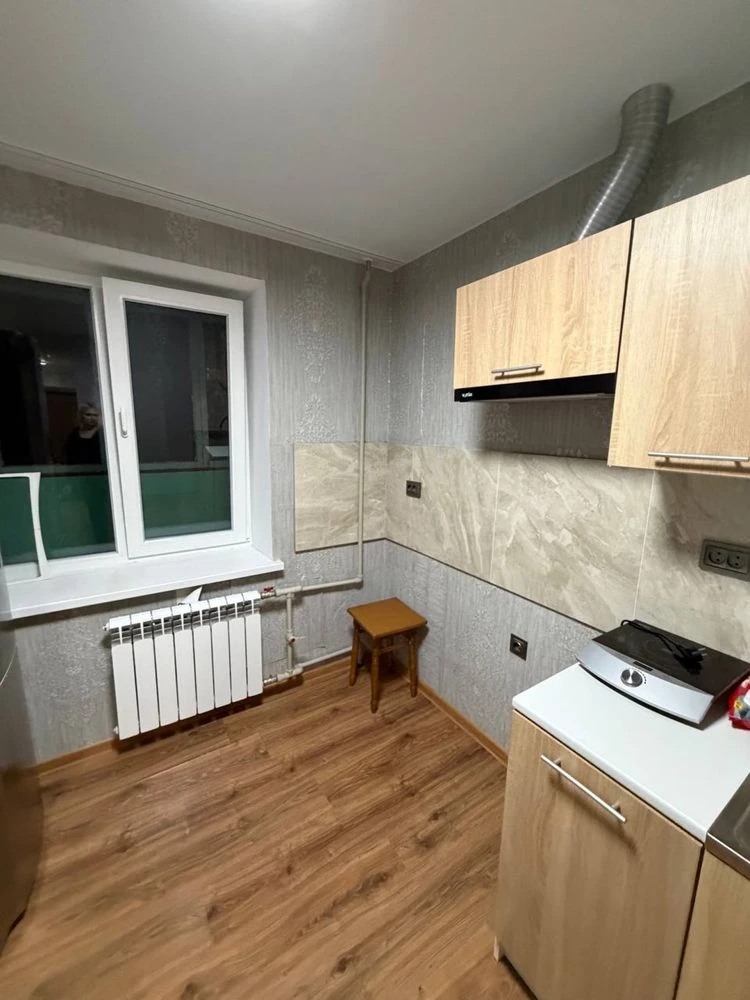 Продается 1-комнатная квартира, улица Уральская, Национальной Гва
