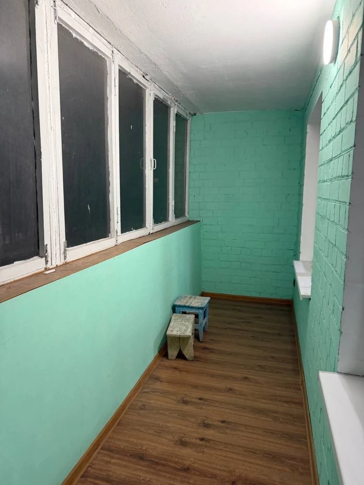 Продается 1-комнатная квартира, улица Уральская, Национальной Гва