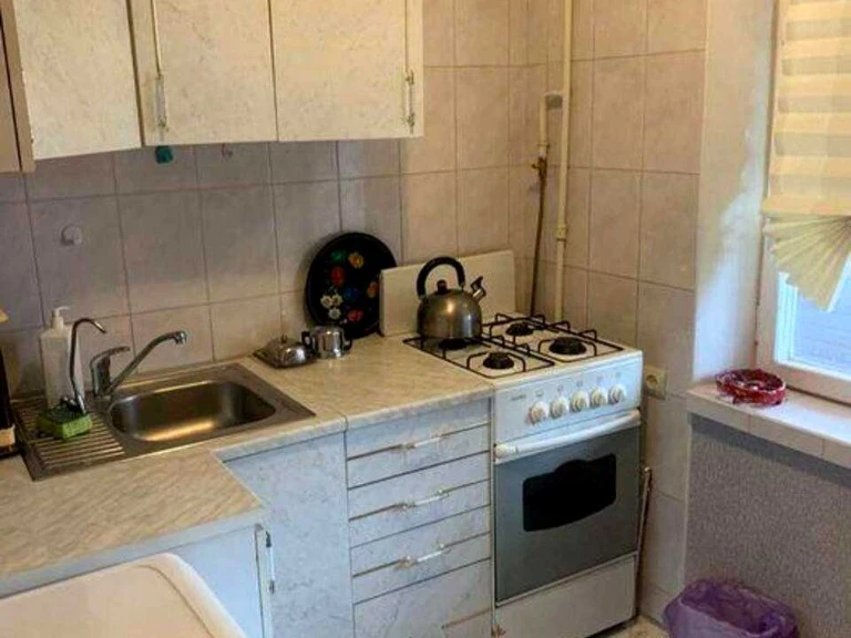 Квартира. Київ, Родини Глаголєвих вул.