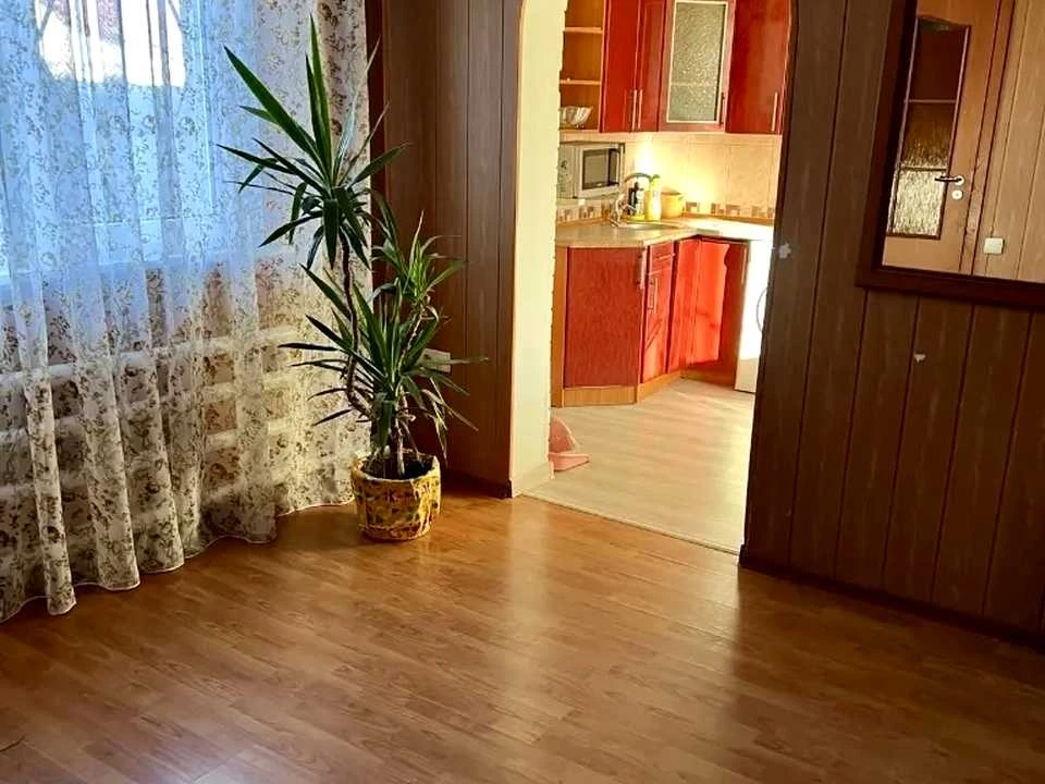 Будинок. Дніпро, Роздільна вул.
