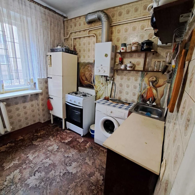 Продам 1 ком. квартиру Космонавтов/ Генерала Петрова