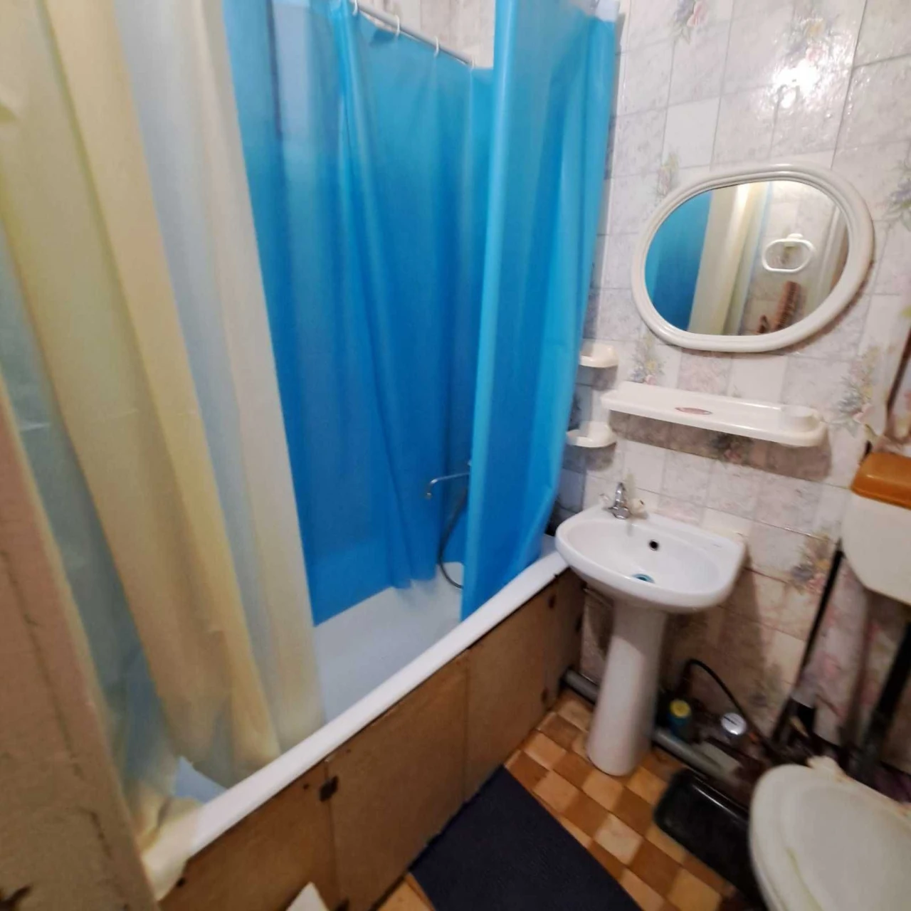 Продам 1 ком. квартиру Космонавтов/ Генерала Петрова