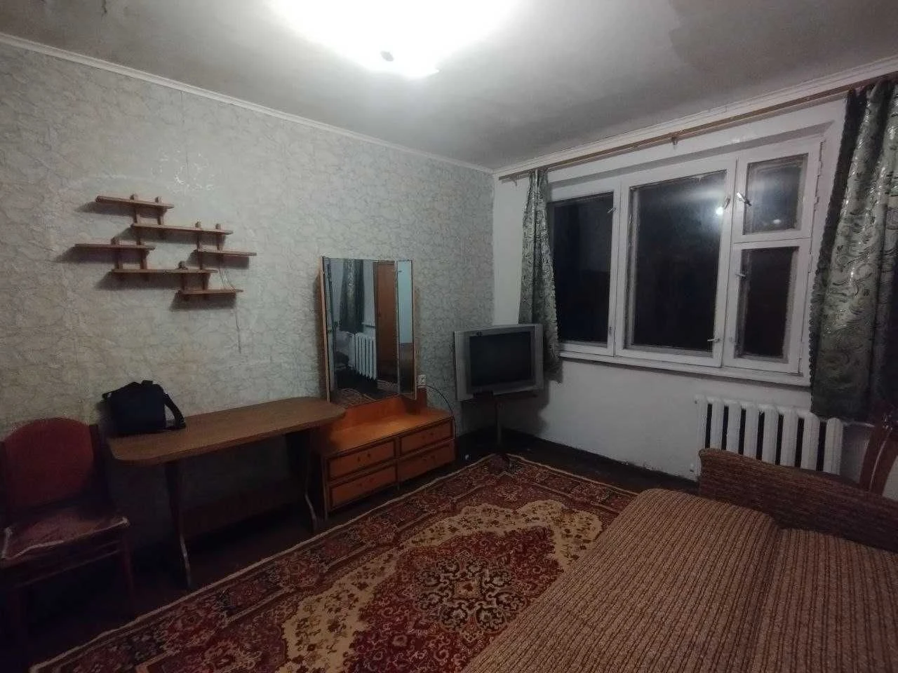 Продам просторную 5 комнатную квартиру