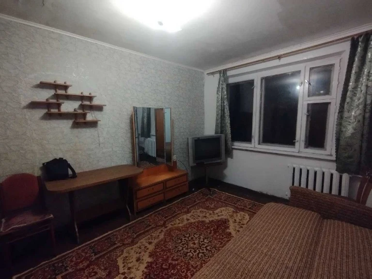 Продам просторную 5 комнатную квартиру