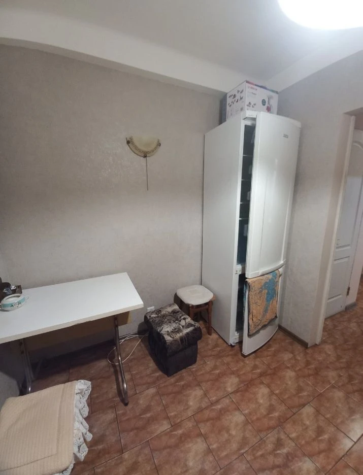 Продається трикімнатна квартира в центрі Хортицького