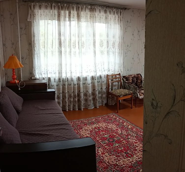 I will sell 2 pcs. sq. - ru, Pravyi bereg, ul. Happy on the 5th floor