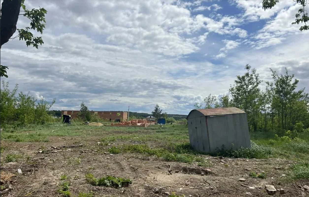 Продажа участка в городе, газ, электричество, 8 соток