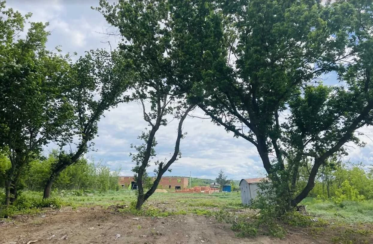 Продажа участка в городе, газ, электричество, 8 соток