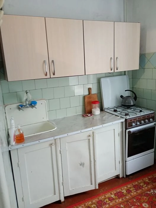 I will sell 2 pcs. sq. - ru, Pravyi bereg, ul. Happy on the 5th floor