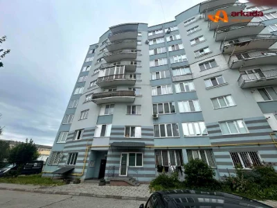 Квартира. Ивано-Франковск, улица Куриного Чорноти
