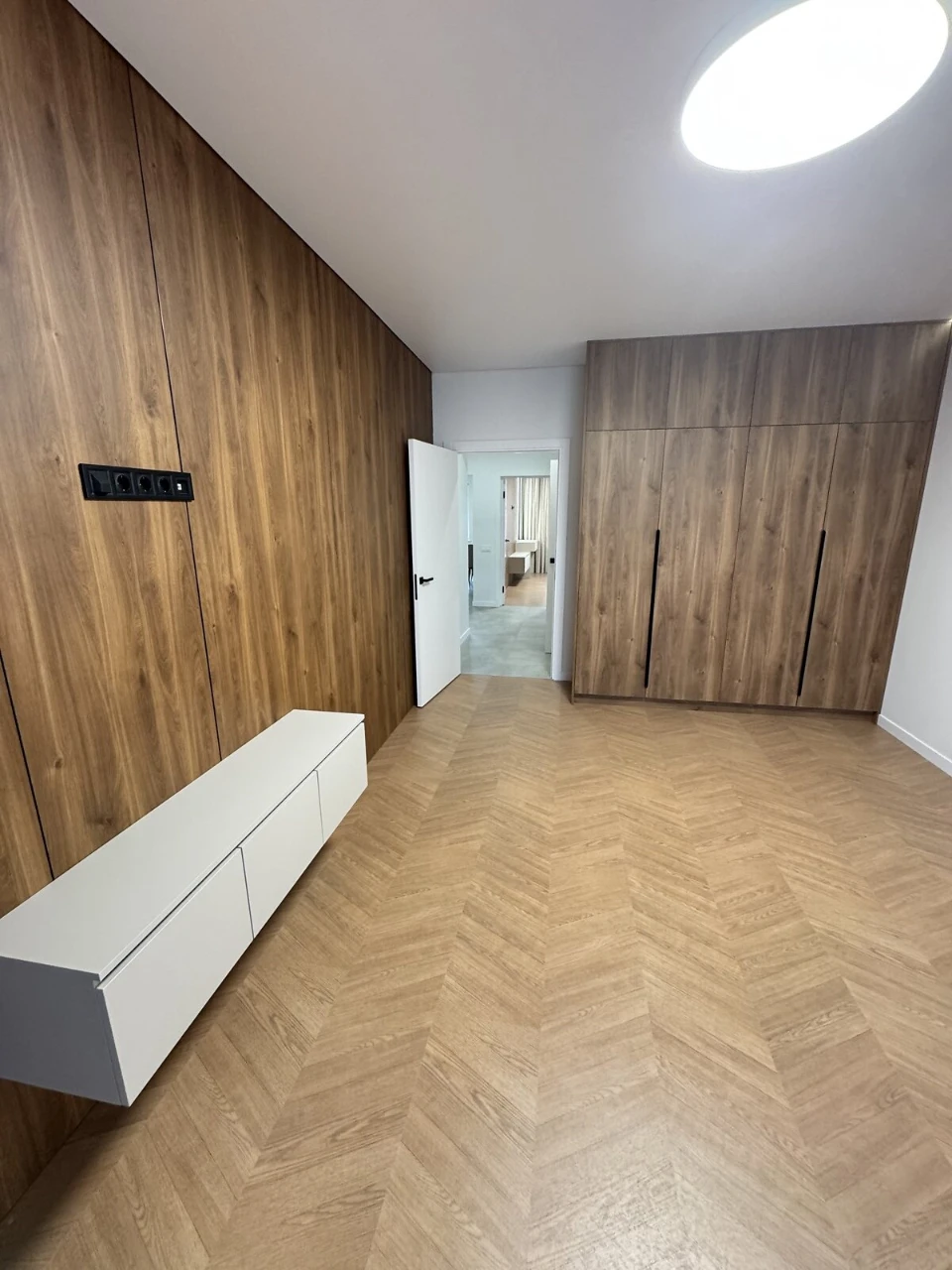 Продажа Квартира Коновальця Чорновола
