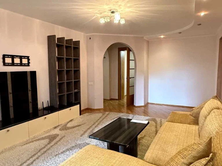 Apartment. Ivano-Frankivsk, Ukrainian Division, Street