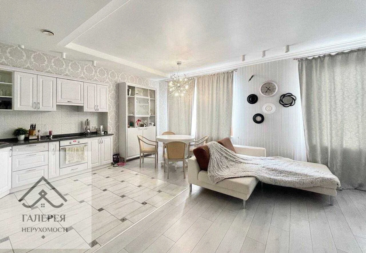 4 rooms, City Center, 5th floor, View of park