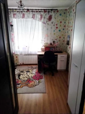 Продається 2-кімнатна квартира в районі Одеської, 3/5