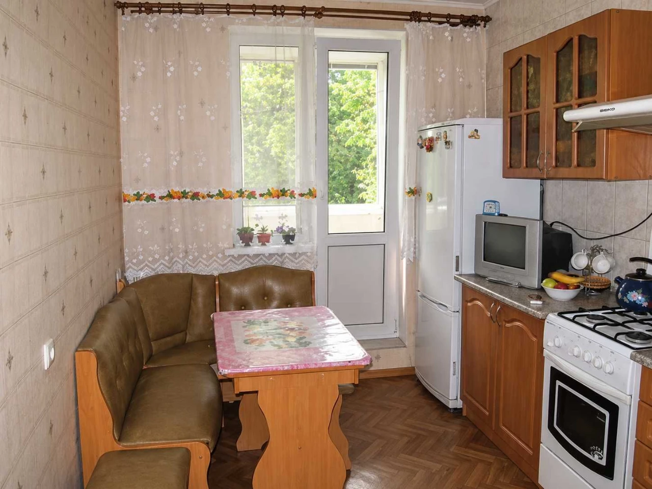 Продається 2-кімнатна квартира в Роганському житловому масиві. Класний варіант.