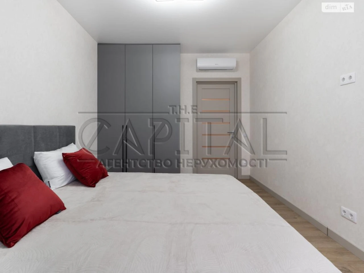 Long-Term Rental Apartment Dniprovsky