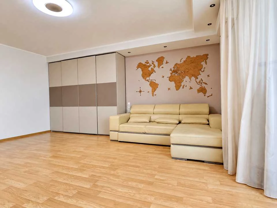 Apartment. Saperno-Slobidska Street, Kyiv