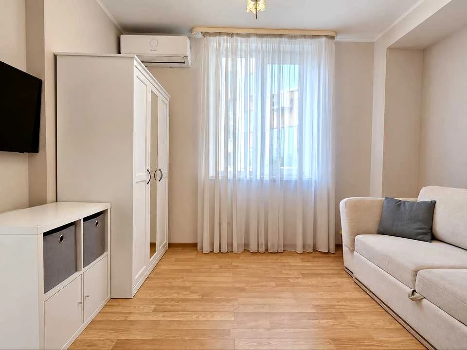 Apartment. Saperno-Slobidska Street, Kyiv