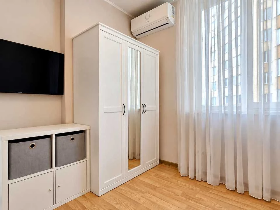 Apartment. Saperno-Slobidska Street, Kyiv