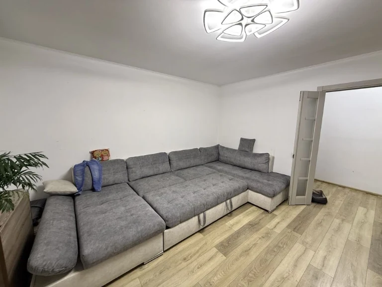 Продажа 3-комнатной квартиры, 68 м2, улица Стрийская