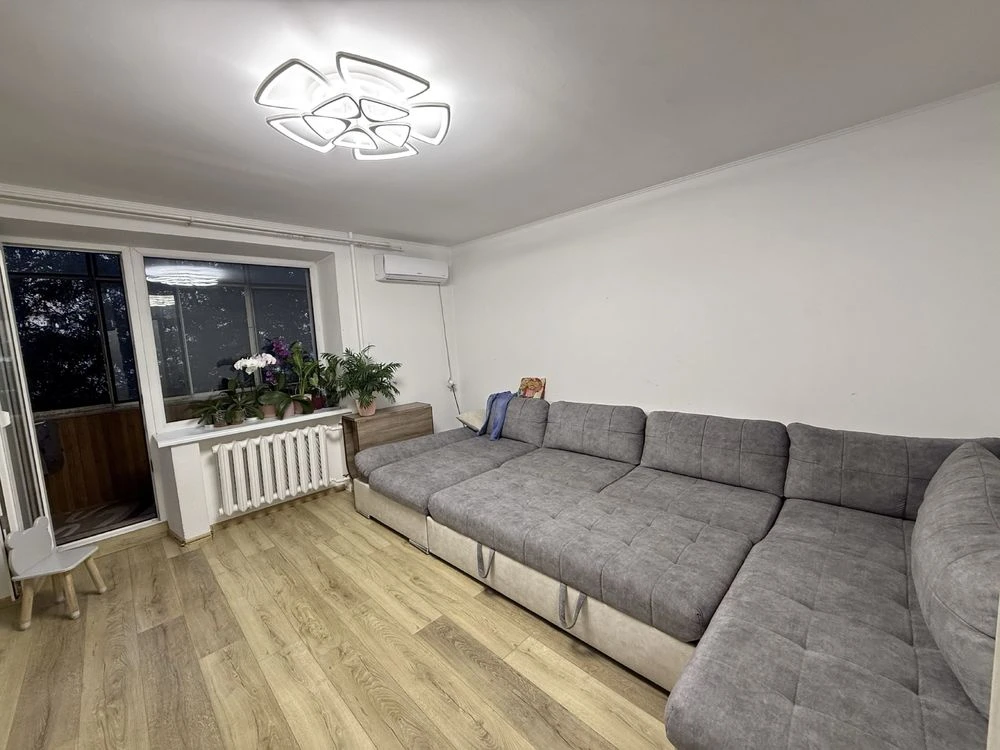 Продажа 3-комнатной квартиры, 68 м2, улица Стрийская