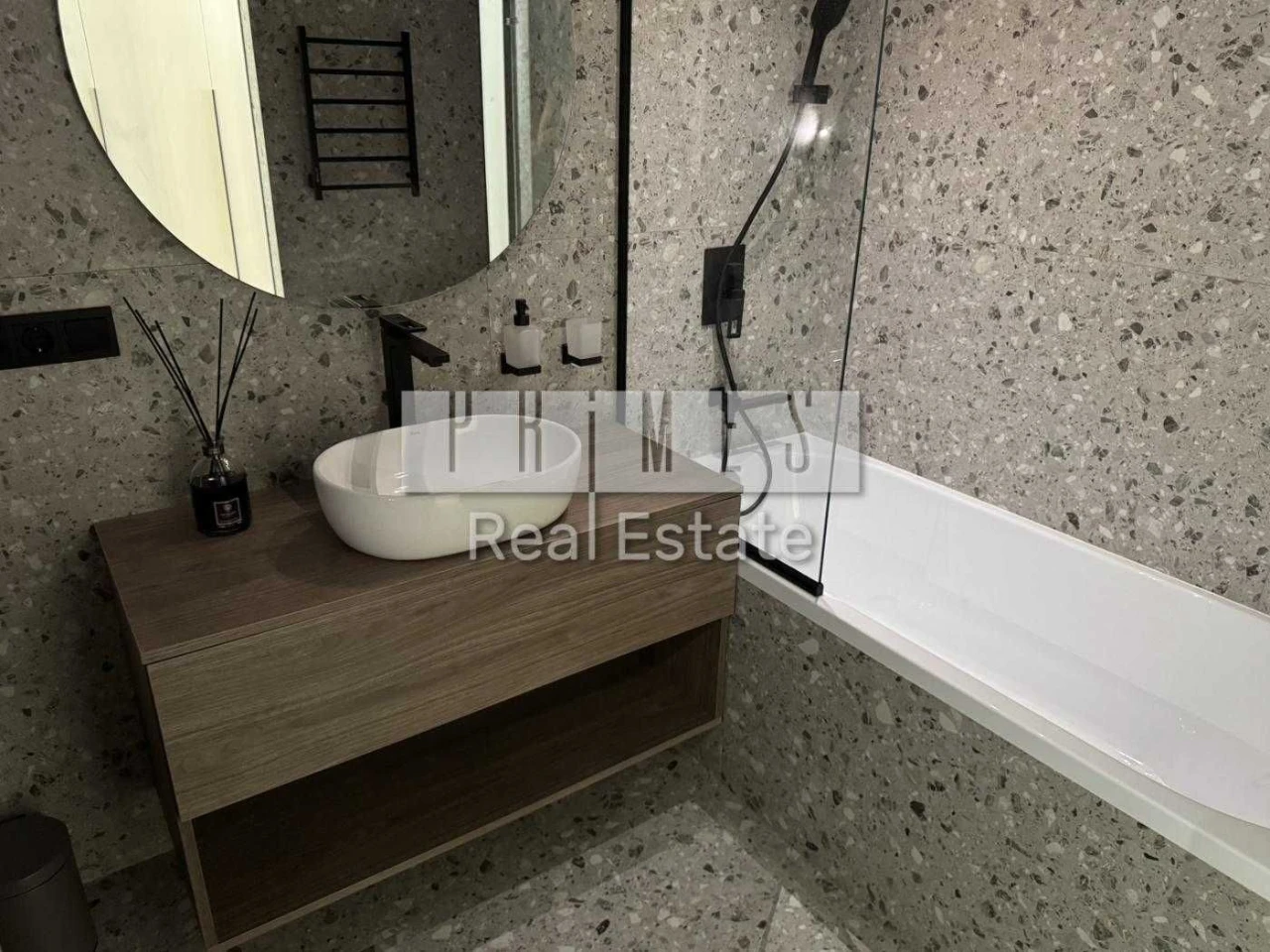 Продажа 2-комнатной квартиры, ЖК "Новопечерские Липки", ул. Верхогляд
