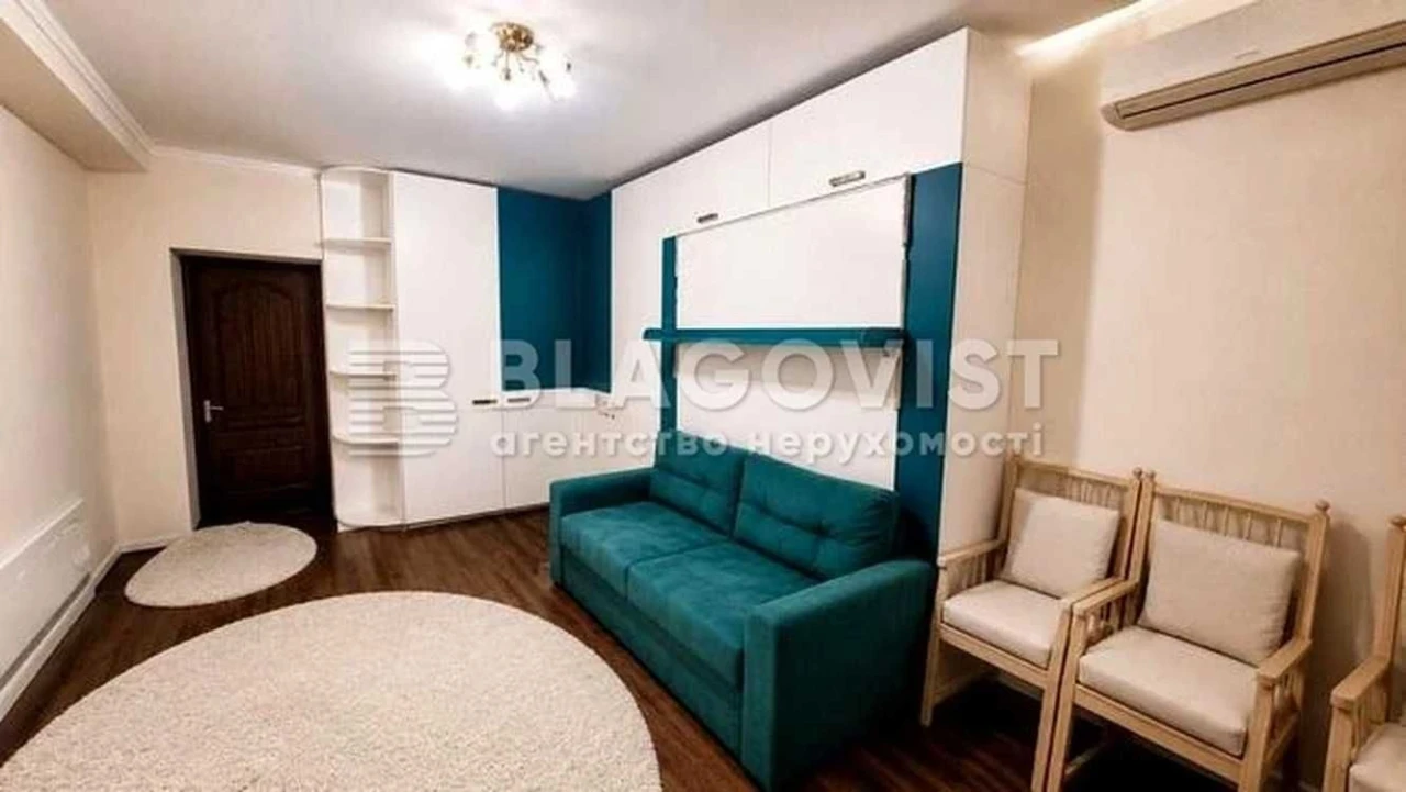 Apartment for sale, 3-room, 110 sq. m. Bright, Spacious, Quiet Area,