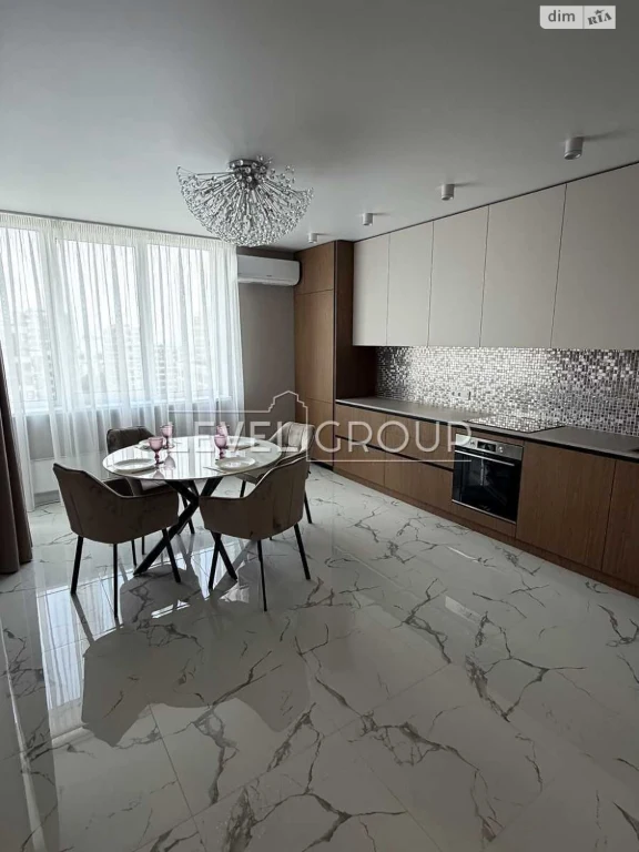 Apartment for Sale: Podilskiy