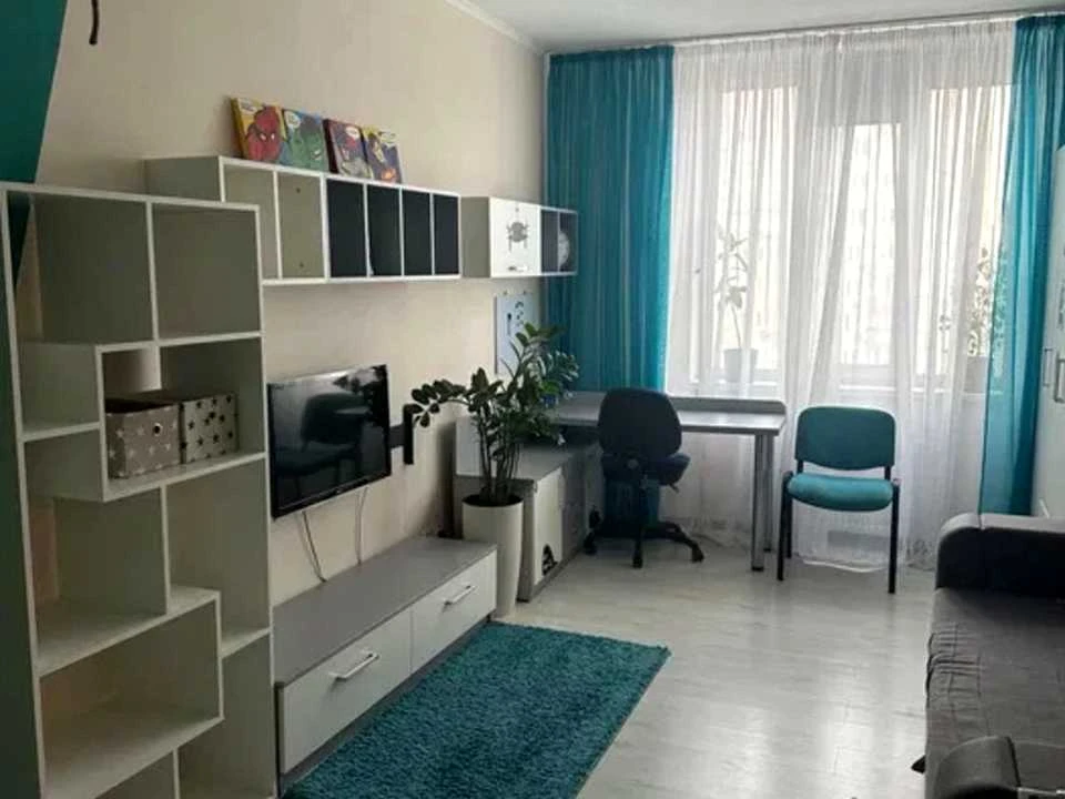 Квартира. Київ, Урлівська вулиця