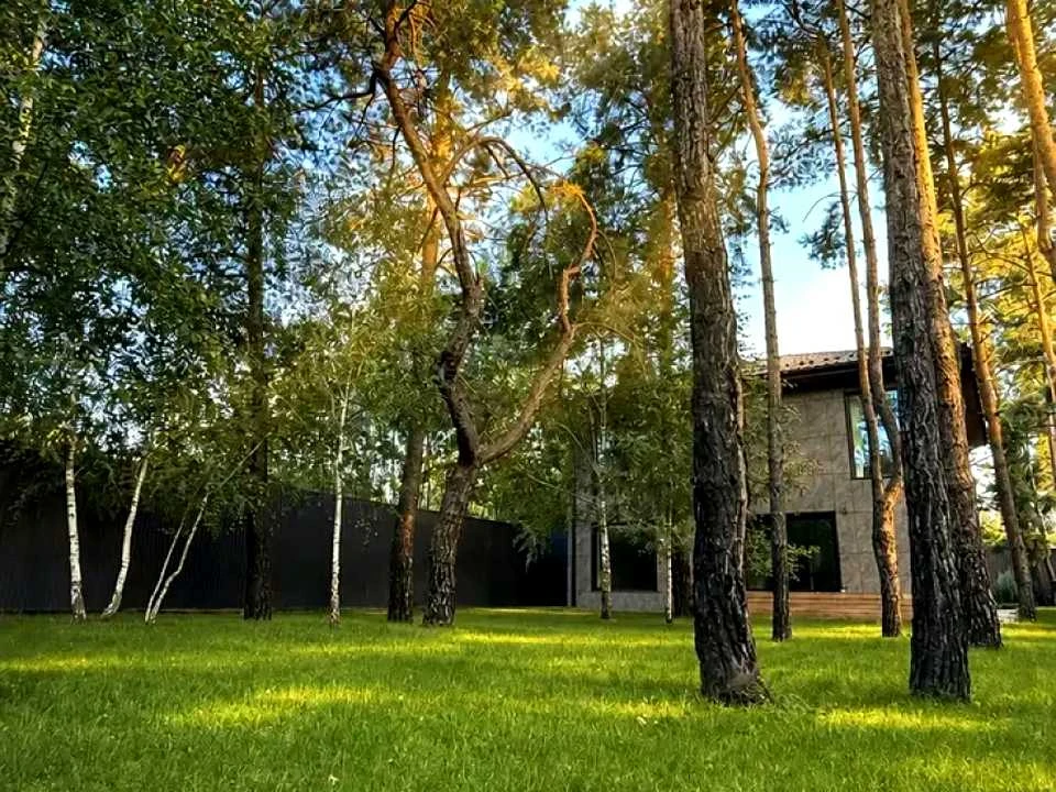 Будинок. Київ, Радистів пров.