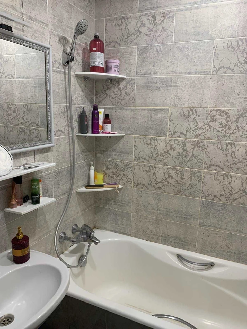 Coniferous house / 1st floor, Lustdorfskaya Street 4, 2-room apartment
