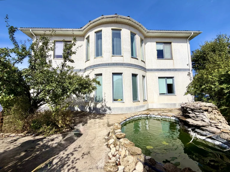 FOR SALE Family 2-story house 266 m² | Swimming pool | Sauna
