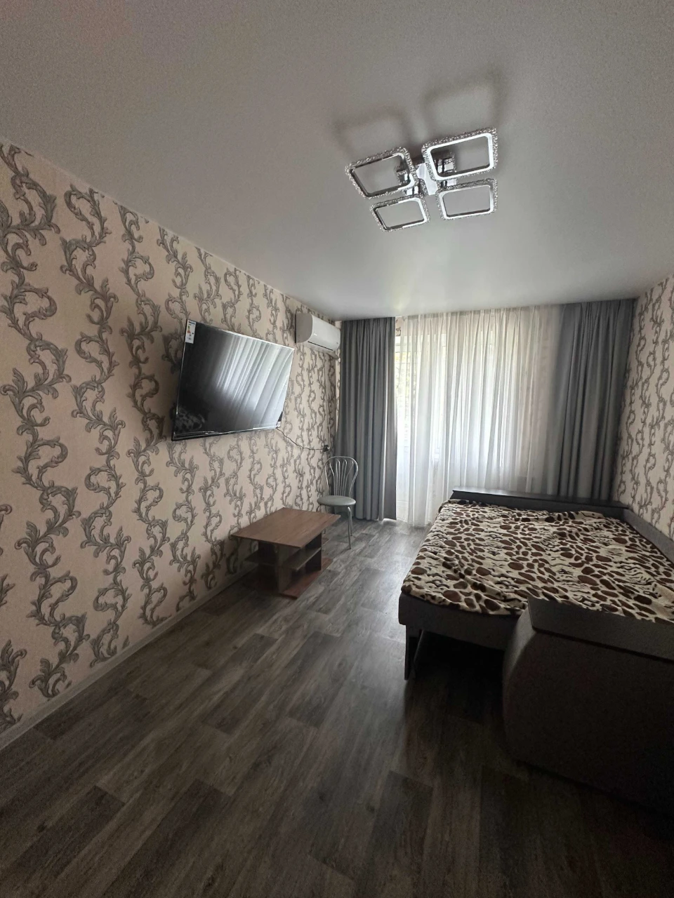 Продається 2-кімнатна квартира Нові Будинки