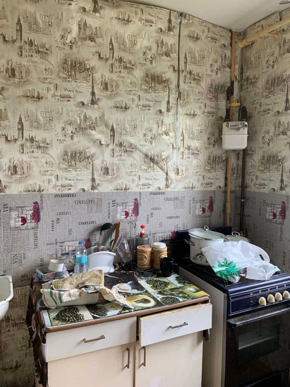 Продам 1 квартиру , б-р Жасминовый
