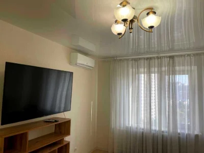 Apartment. Oleń Pčilky Street, Kyiv