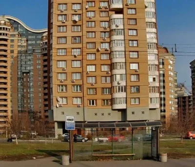 Rent of a 3-room apartment 110 sq m, Lesi Ukrainky st., 21
