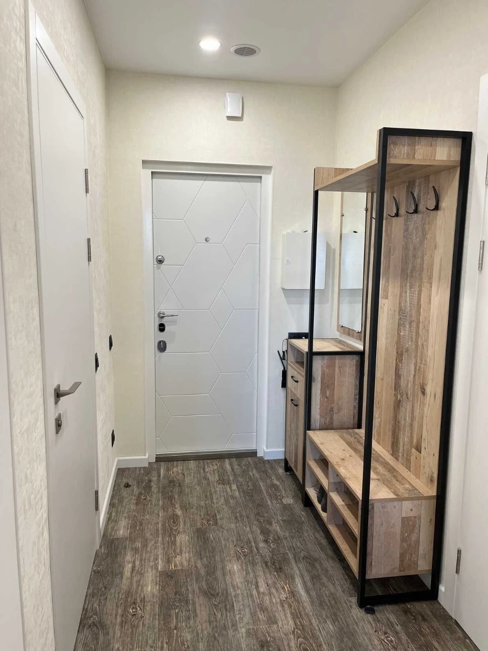 Apartment for Rent, 1 room, 3rd floor, address: Hmyri 20, near Pozniaky metro
