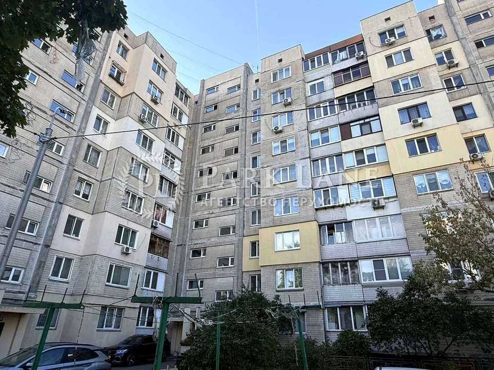 Квартира. Київ, вулиця Прирічна