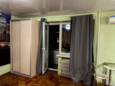Rent 1-bedroom apartment 35 sq m on the 4th floor.