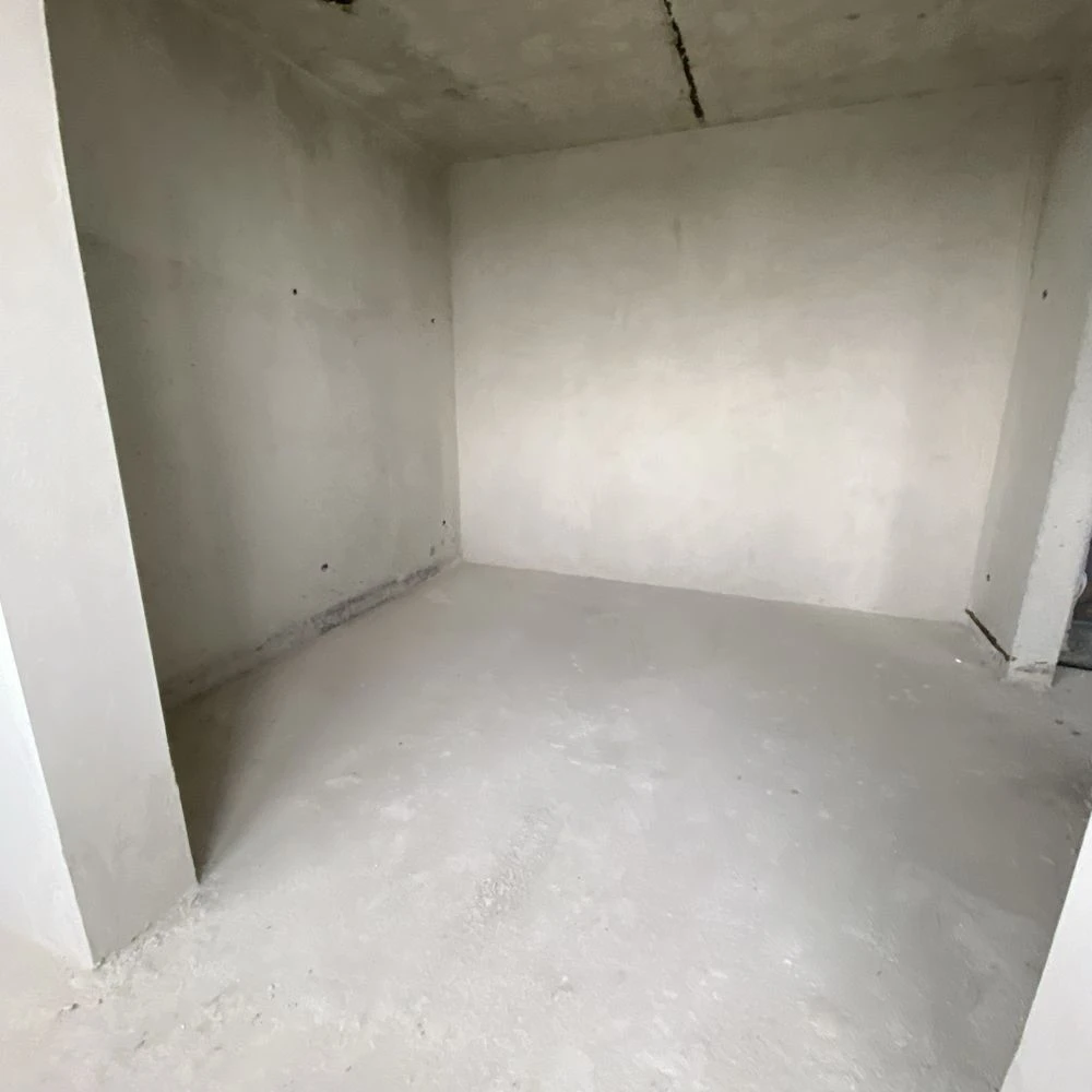 For Sale: Ready-to-use one-bedroom apartment!