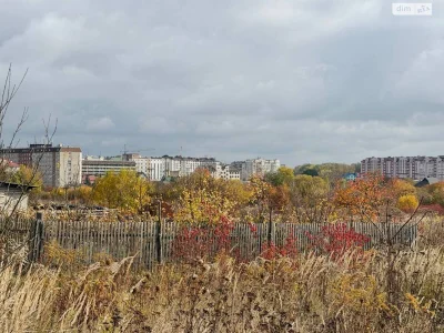Продаж земельної ділянки під житлову забудову