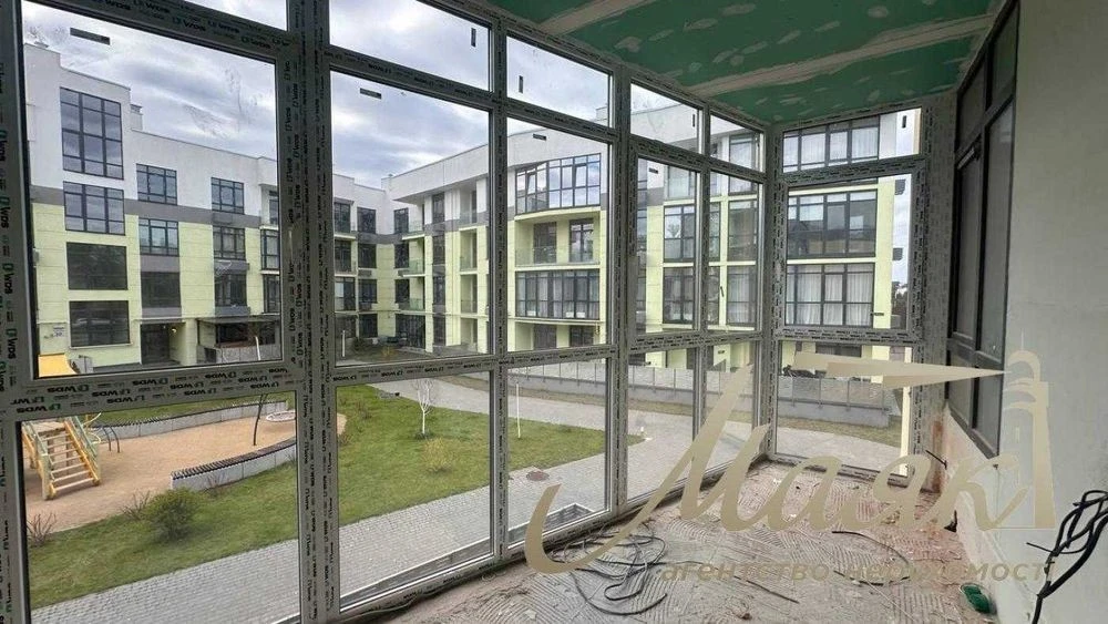 Sale of a 2-room apartment with partial renovation 68 m² in the residential complex It